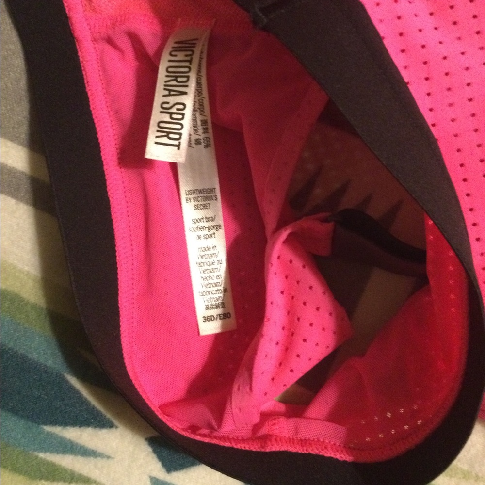 Victoria Sport Bra - Picture 3 of 4